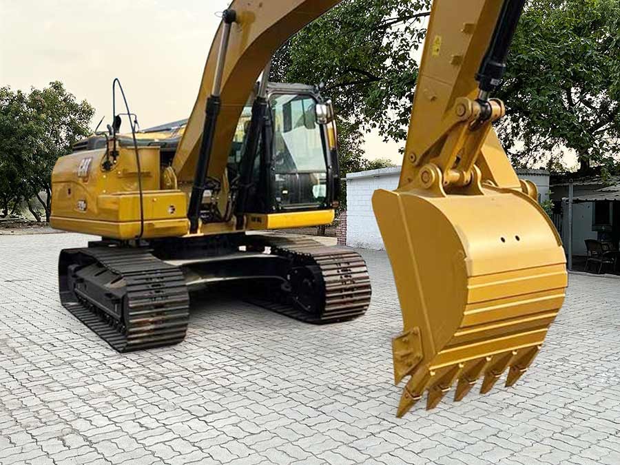 CATERPILLAR 320GX — 4
